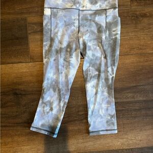 Athleta Women's Blue and Gray Tie-Dye Leggings